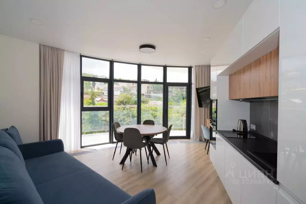 1-к кв. Крым, Алушта ул. Западная, 4к2 (60.0 м) - Фото 1