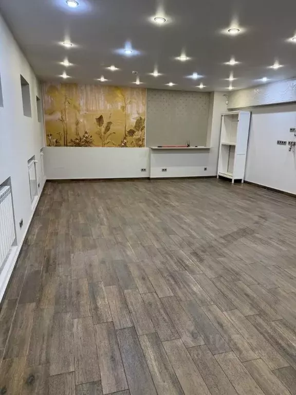 Торговая площадь в Санкт-Петербург Большая Пушкарская ул., 29 (99 м) - Фото 1