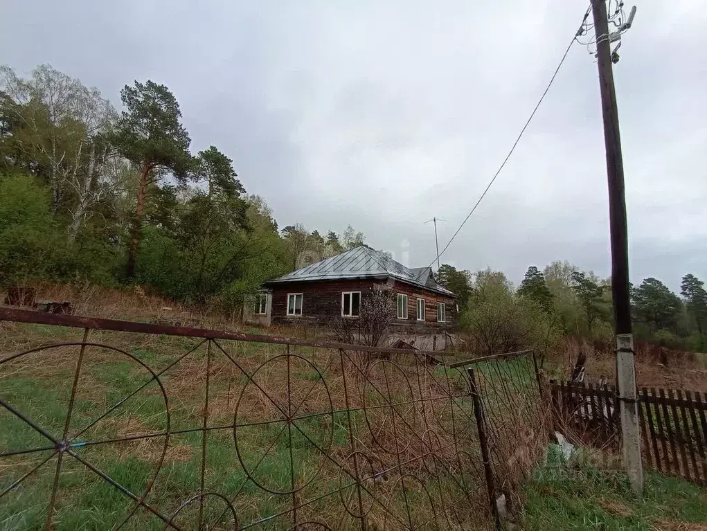 Дом в Кемеровская область, Яшкинский район, с. Колмогорово ... - Фото 1