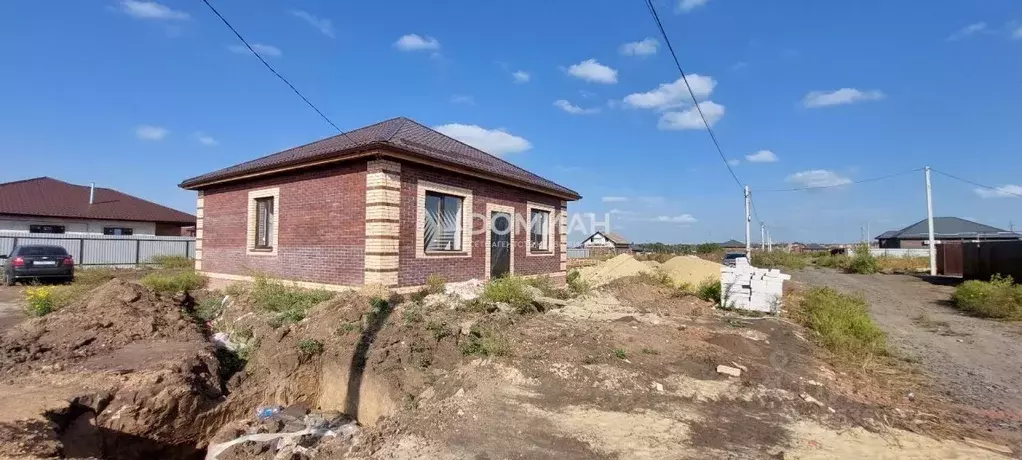 Дом в Ростовская область, Аксайский район, Грушевская ст-ца пер. ... - Фото 1