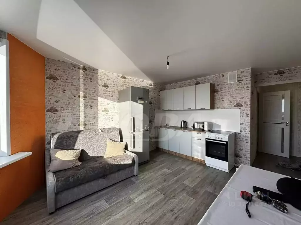 2-к кв. Тюменская область, Тюмень ул. Новоселов, 113 (55.0 м) - Фото 2