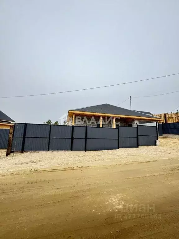 Дом в Бурятия, Тарбагатайский район, Саянтуйское с/пос, с. Нижний ... - Фото 1