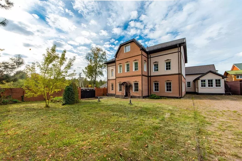 Дом в Московская область, Одинцово Сельскохозяйственный ДСК, ул. ... - Фото 1