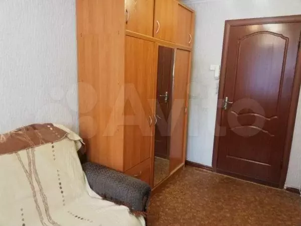 Комната 14 м в 9-к., 1/5 эт. - Фото 0
