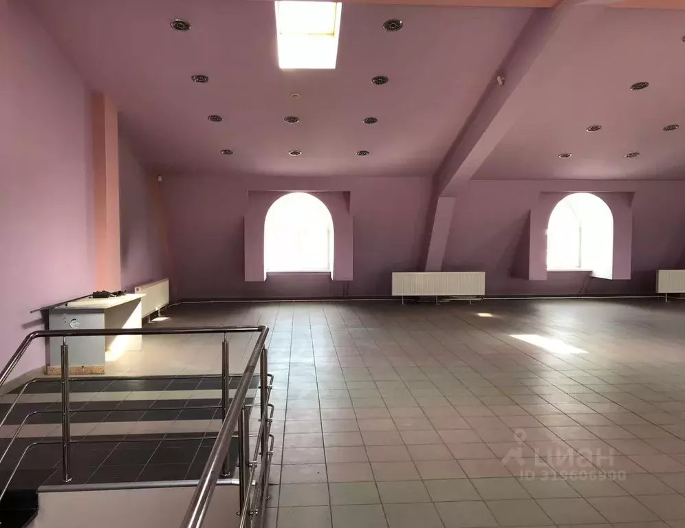 Помещение свободного назначения в Тюменская область, Тюмень ул. ... - Фото 1