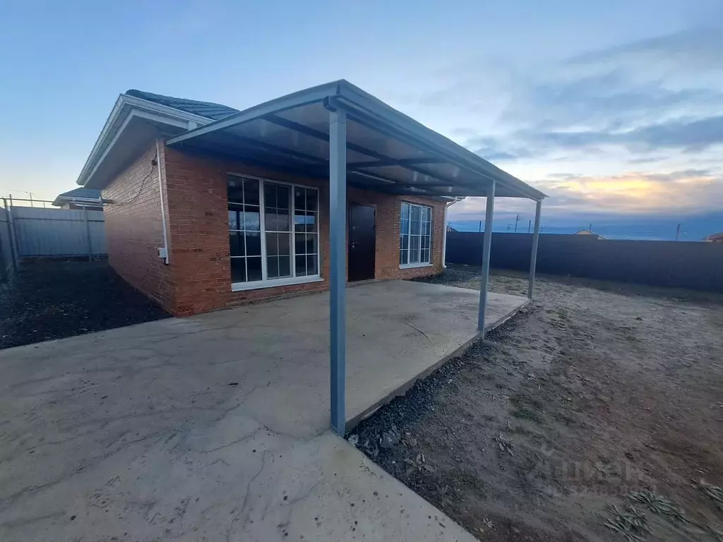 Дом в Ростовская область, Родионово-Несветайская сл. ул. Воркутинская ... - Фото 1