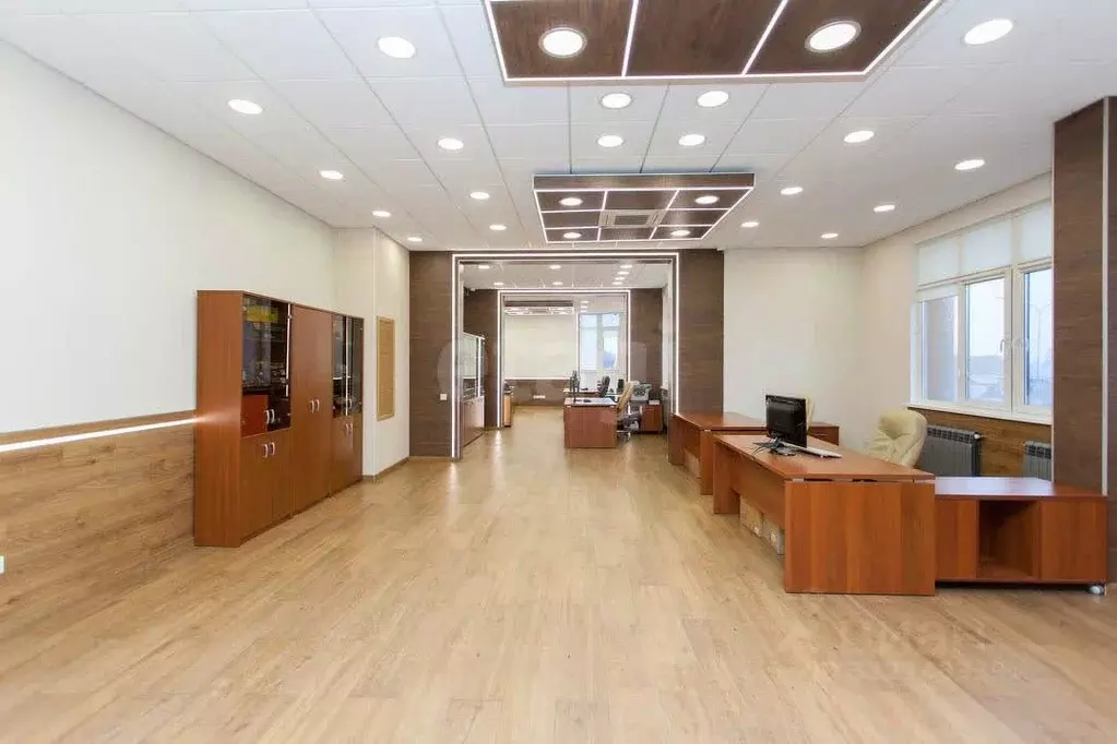 Офис в Ханты-Мансийский АО, Сургут Университетская ул., 11 (159 м) - Фото 1