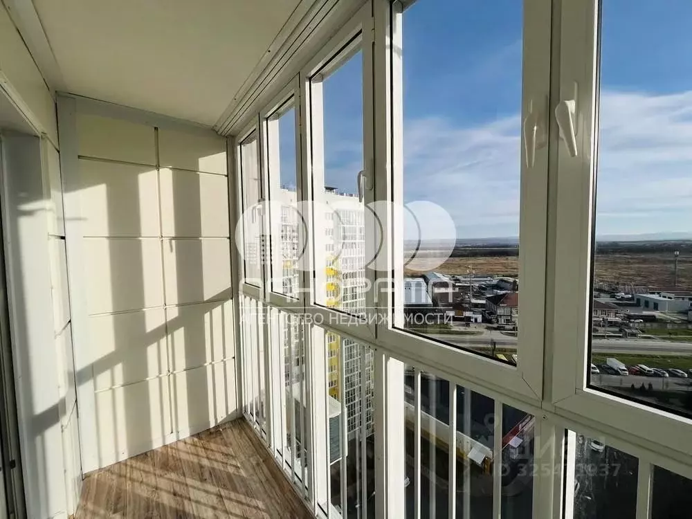 2-к кв. Краснодарский край, Анапа ул. Адмирала Пустошкина, 22к6 (68.0 ... - Фото 1