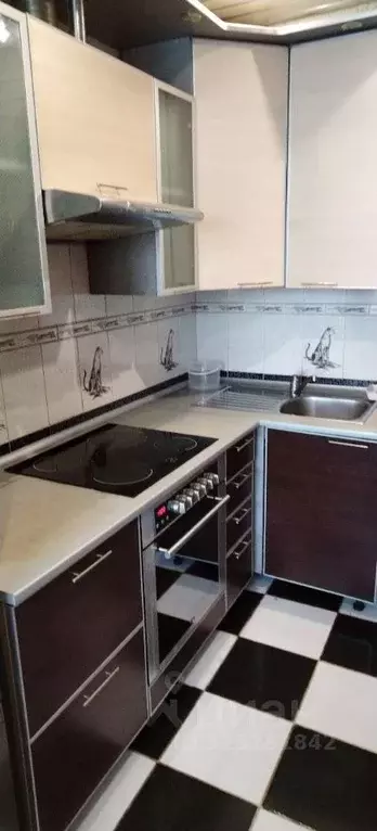 2-к кв. Иркутская область, Иркутск ул. Розы Люксембург, 323 (50.0 м) - Фото 0