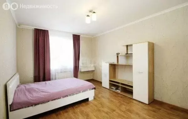 Дом в Тюменская область, Ялуторовский муниципальный округ, деревня ... - Фото 1