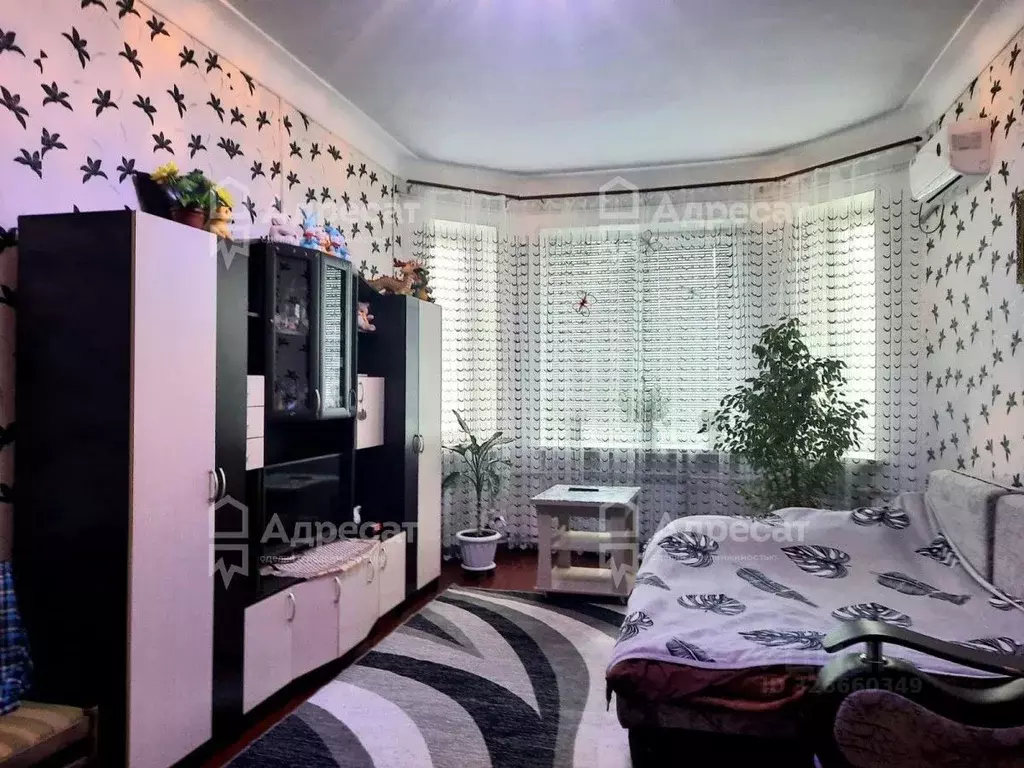 3-к кв. Волгоградская область, Волгоград ул. Дзержинского, 8 (84.3 м) - Фото 2