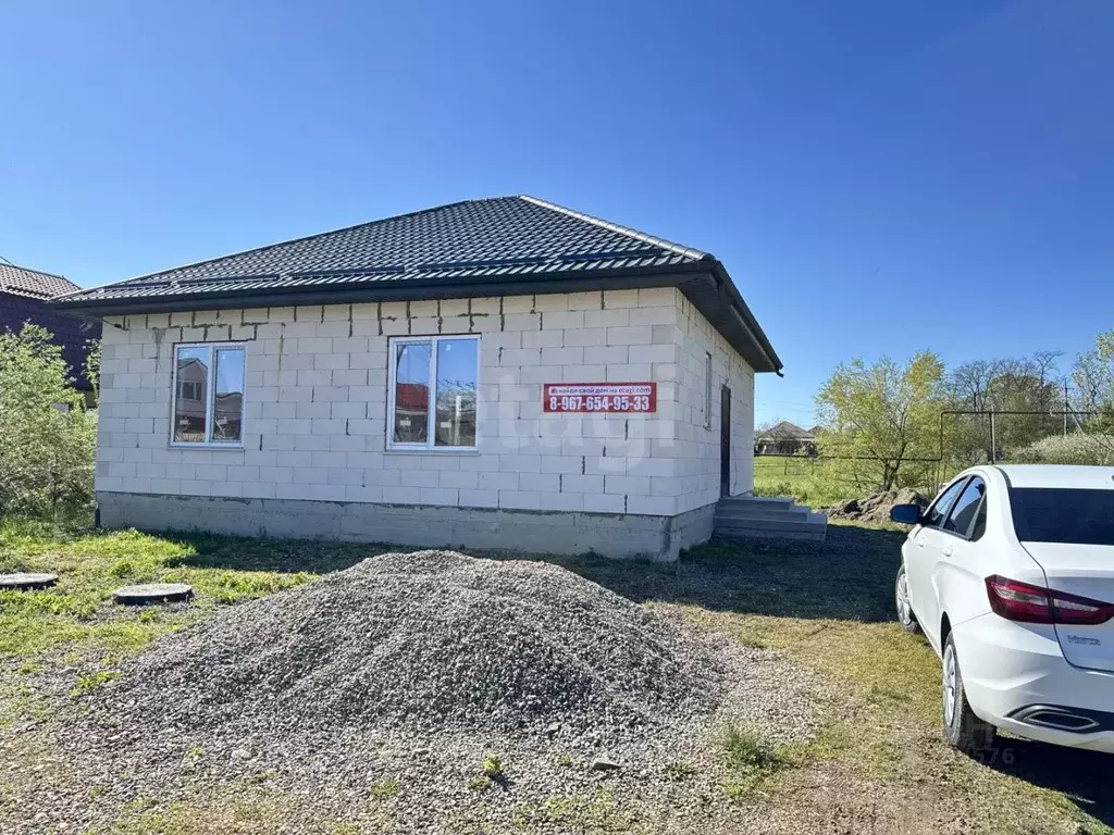 Дом в Адыгея, Майкопский район, Краснооктябрьское с/пос, пос. Табачный ... - Фото 1