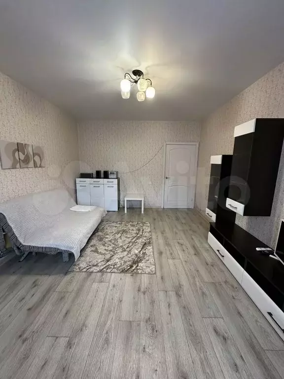 1-к. квартира, 42 м, 1/12 эт. - Фото 1