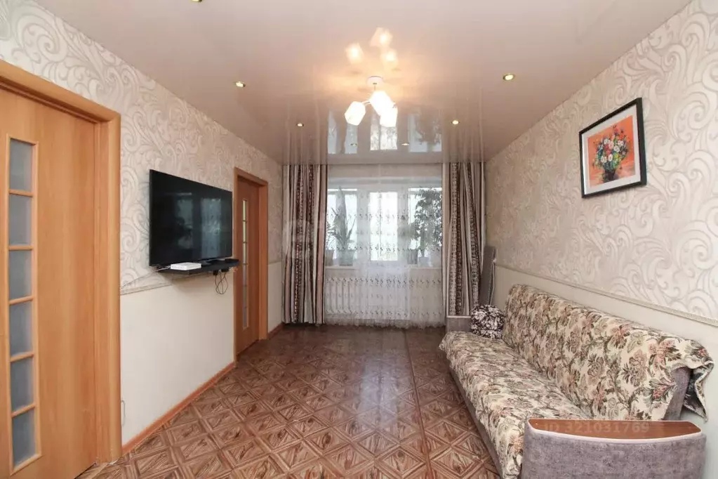 4-к кв. Красноярский край, Красноярск Ульяновский просп., 4 (61.6 м) - Фото 0