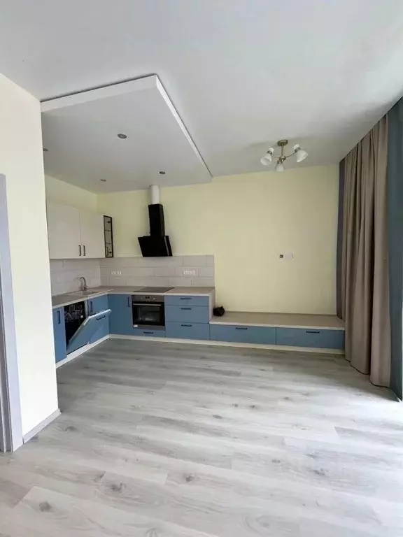 3-к кв. Крым, Симферополь ул. Воровского, 24Б (92.0 м) - Фото 0
