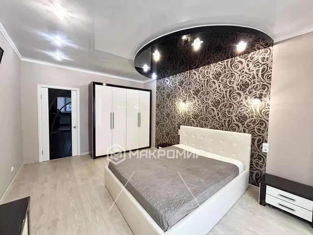 3-к кв. Орловская область, Орел ул. Лескова, 3 (88.9 м) - Фото 0