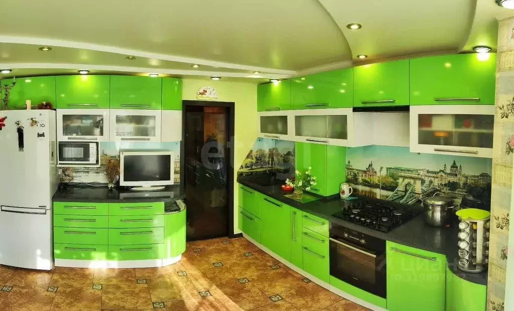 Дом в Ярославская область, Гаврилов-Ямский муниципальный округ, с. ... - Фото 1