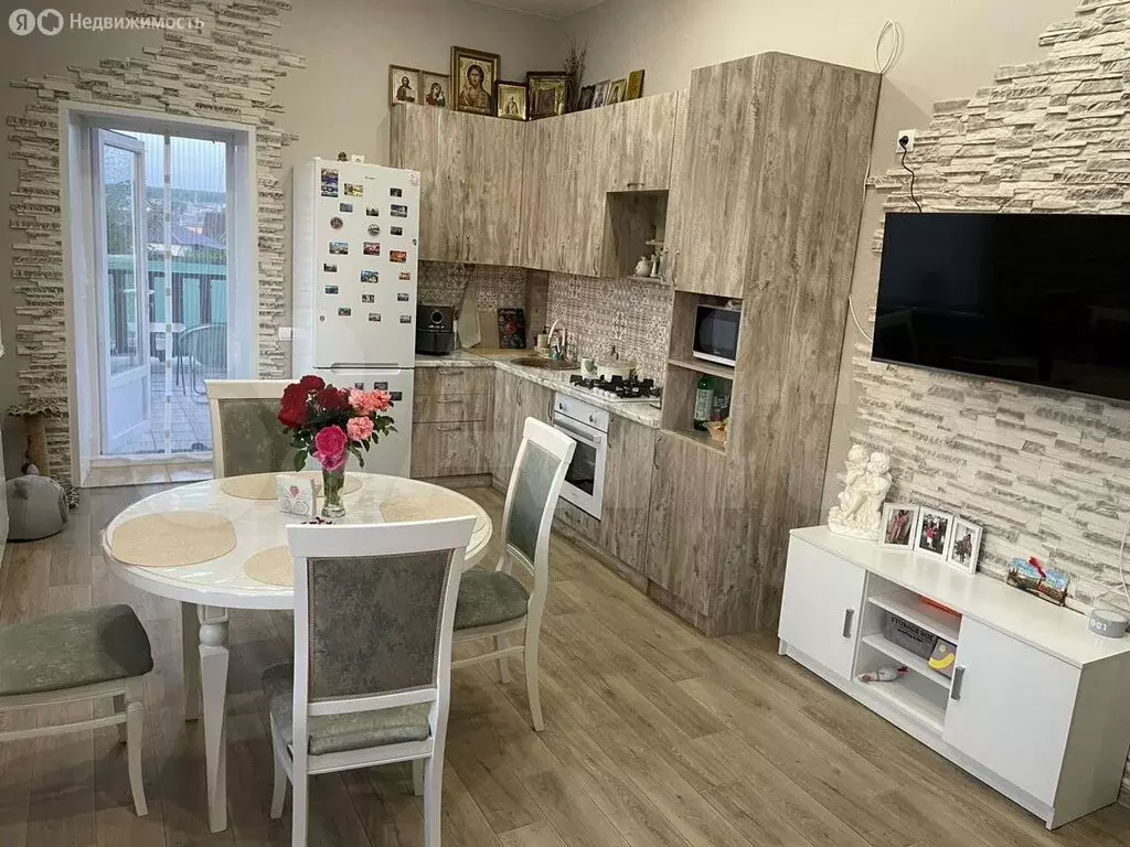 Дом в Старый Оскол, Успенская улица, 27 (105 м) - Фото 0
