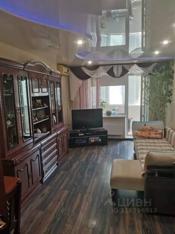 3-к кв. Волгоградская область, Волгоград ул. Таращанцев, 68а (75.6 м) - Фото 0
