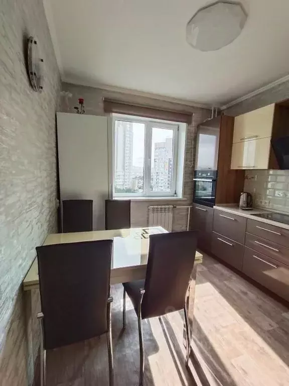 2-к кв. Красноярский край, Красноярск ул. Молокова, 64 (51.0 м) - Фото 1