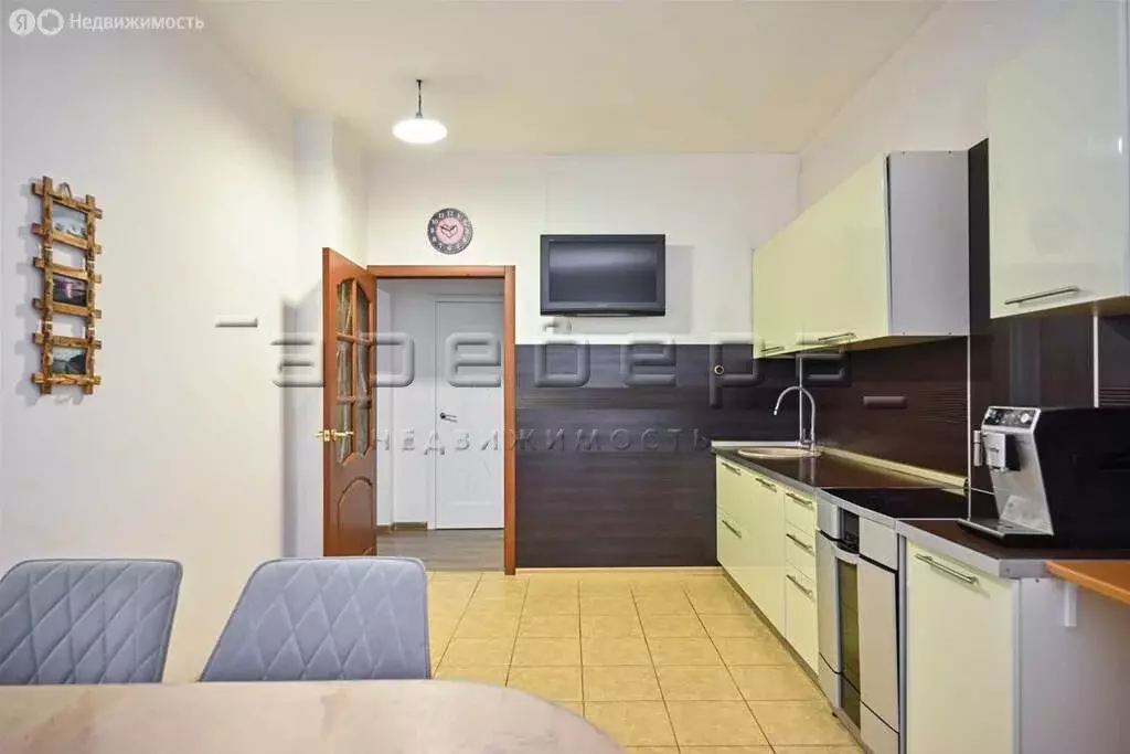 Дом в Красноярск, Окаёмная улица, 65 (200 м) - Фото 1