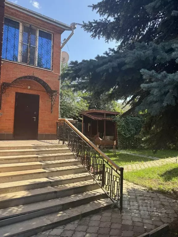 Дом в Воронежская область, Воронеж ул. Кораблинова, 27 (300 м) - Фото 1