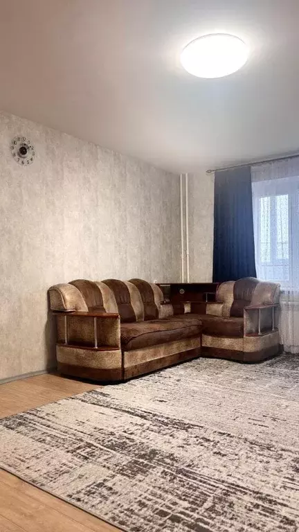 1-к кв. Омская область, Омск ул. Леонида Маслова, 13 (50.0 м) - Фото 0