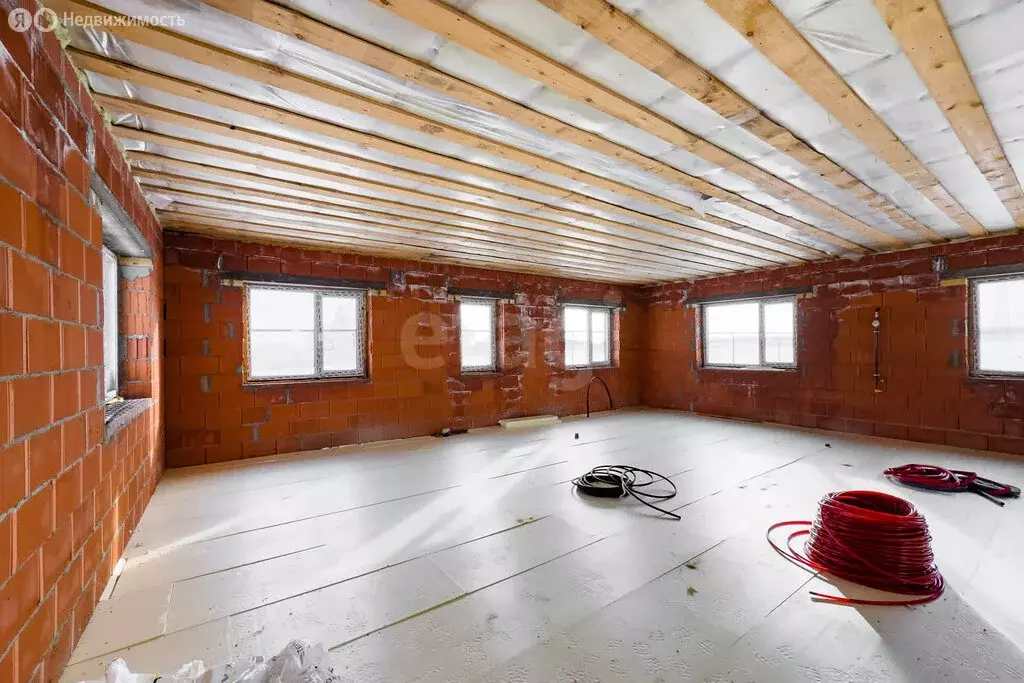 Дом в село Луговое, 2-я Просёлочная улица (120.9 м) - Фото 1