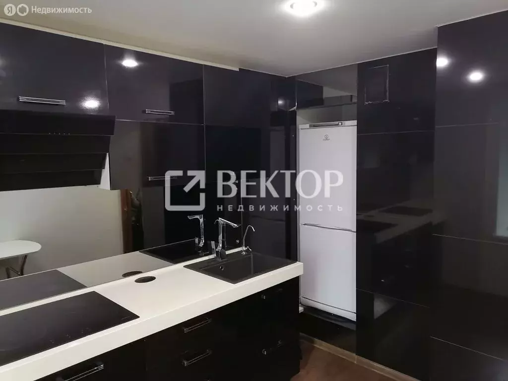 2-комнатная квартира: Ярославль, улица Доронина, 6 (50 м) - Фото 0