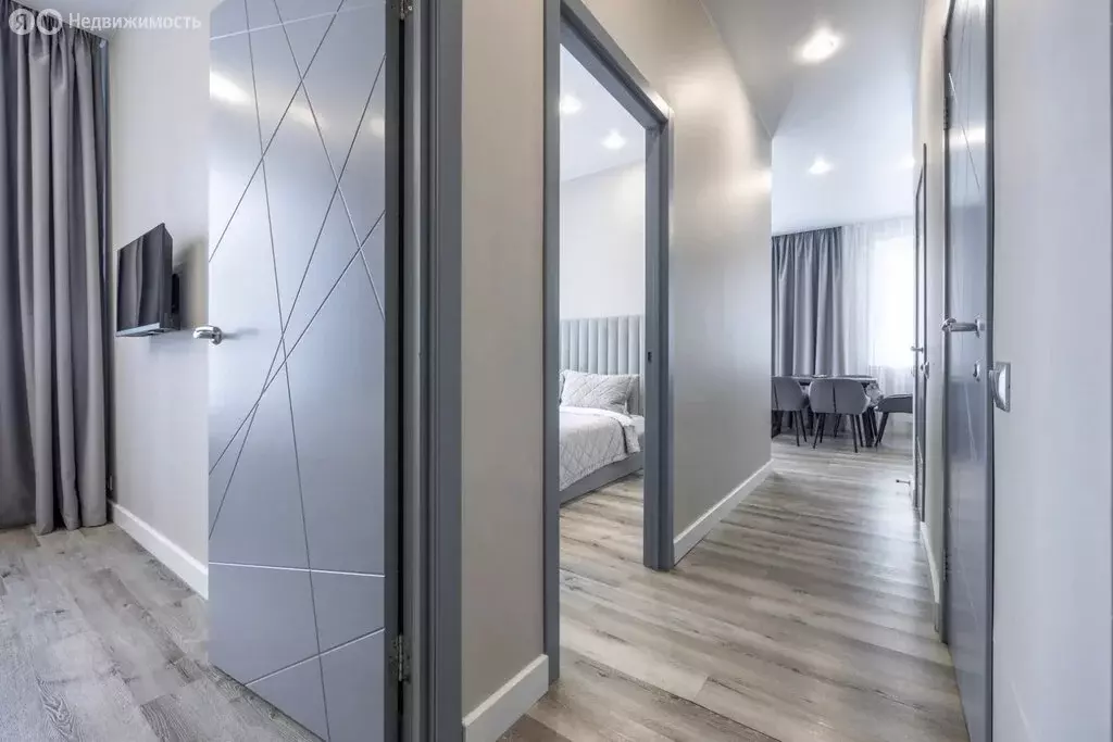 3-комнатная квартира: посёлок городского типа Дагомыс, Батумское ... - Фото 0