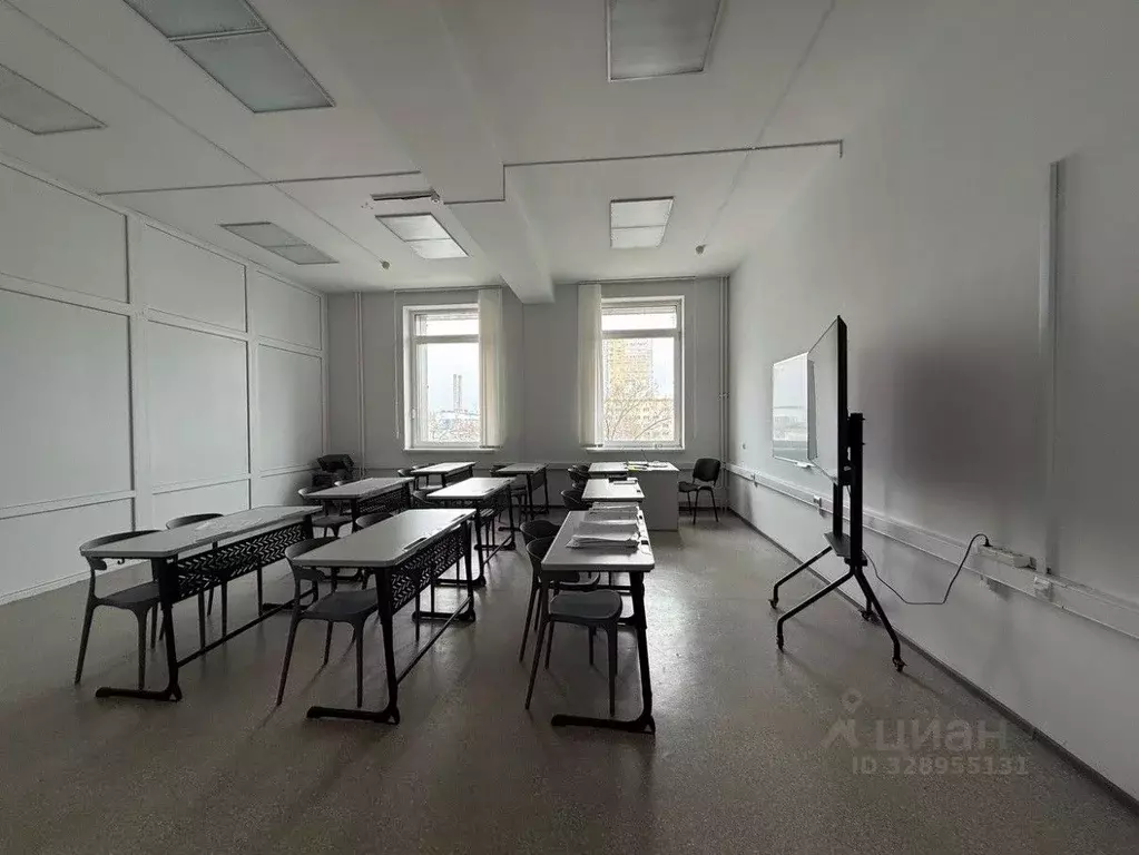 Офис в Волгоградская область, Волгоград Коммунистическая ул., 40 (541 ... - Фото 2