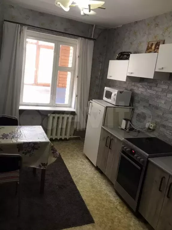 1-к. квартира, 38 м, 2/14 эт. - Фото 0