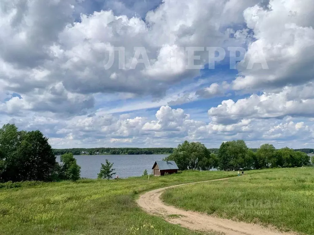 Участок в Тверская область, Конаковский муниципальный округ, с. ... - Фото 0