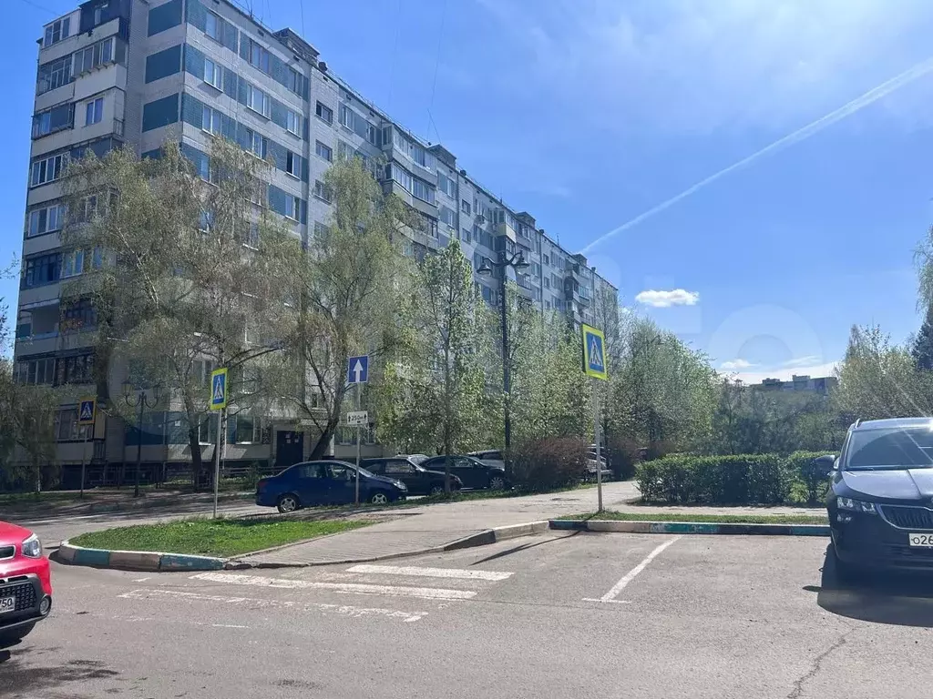 Комната 17,5 м в 2-к., 2/9 эт. - Фото 0