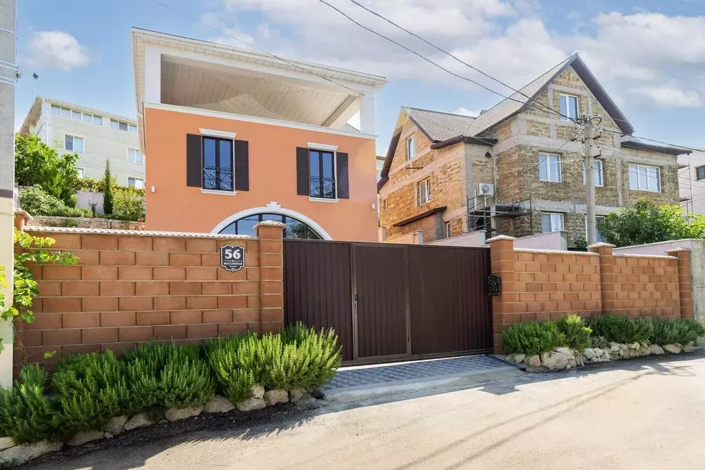 Дом в Севастополь ул. Муссонная, 56 (250 м) - Фото 1