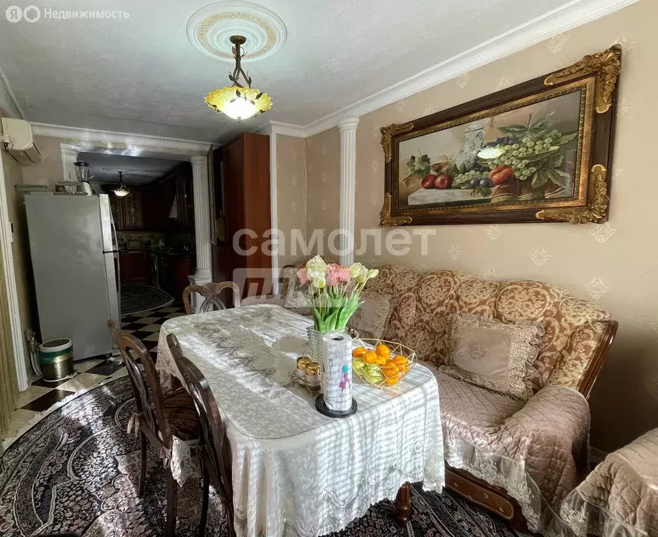 4-комнатная квартира: Хасавюрт, улица Победы, 115 (100 м) - Фото 1