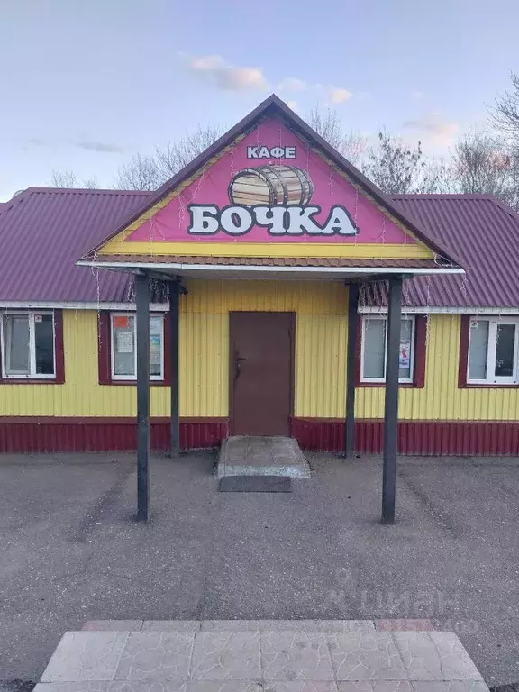 Помещение свободного назначения в Саратовская область, Петровск ул. ... - Фото 1