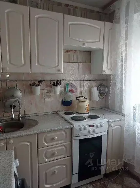 2-к кв. Тюменская область, Тюмень Комбинатская ул., 38 (43.1 м) - Фото 0