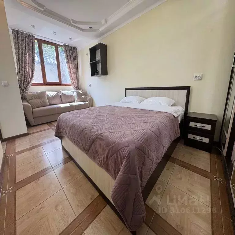 2-к кв. Крым, Симферополь ул. Куйбышева, 89 (80.0 м) - Фото 0