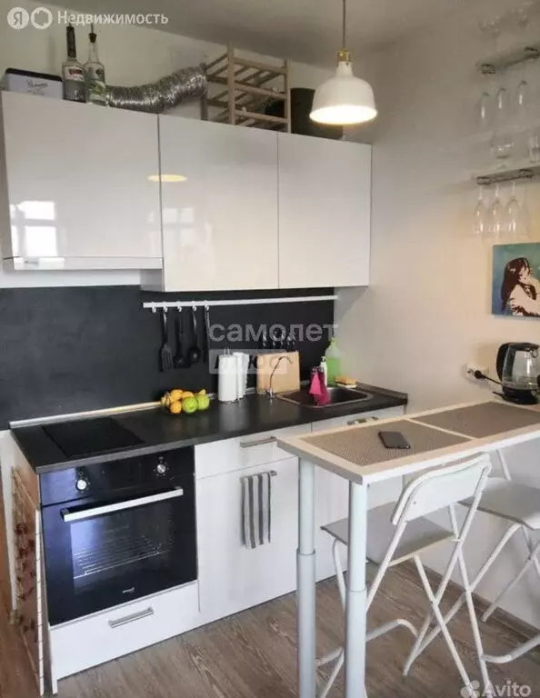 Квартира-студия: Екатеринбург, жилой район Уктус, микрорайон Светлый, ... - Фото 1