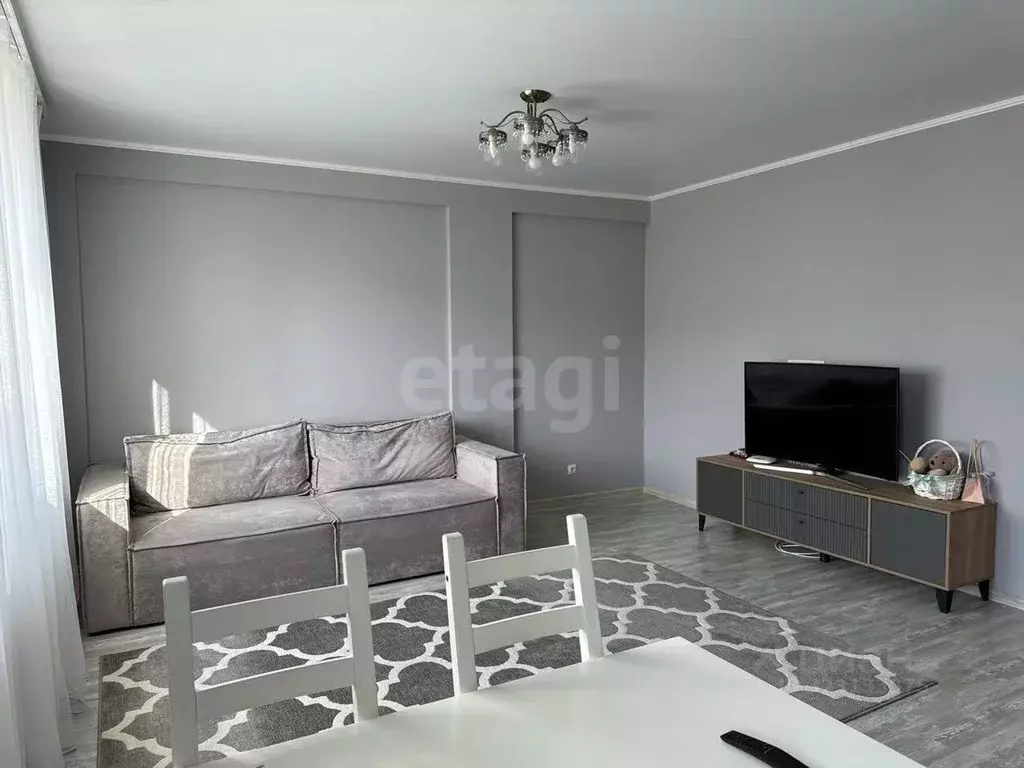 2-к кв. Татарстан, Казань ул. Азата Аббасова, 11 (56.5 м) - Фото 1