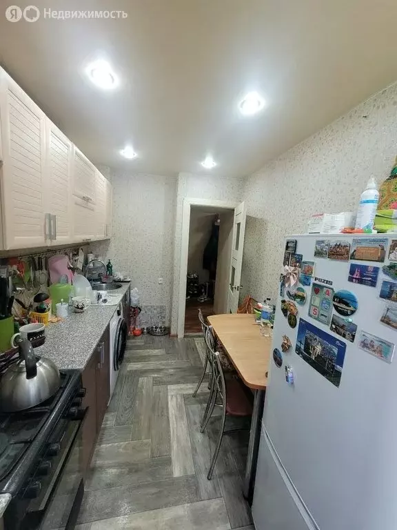 4-комнатная квартира: Краснозаводск, улица 50 лет Октября, 3 (73.1 м) - Фото 2
