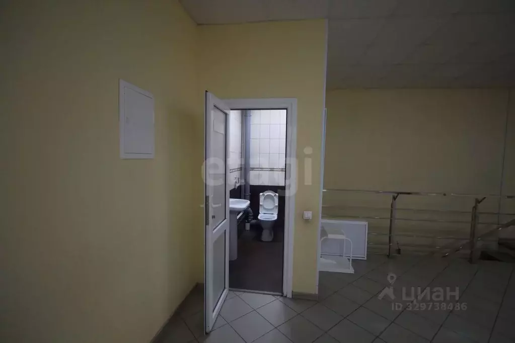 Офис в Тюменская область, Тюмень Тюменский-1 мкр, ул. Николая ... - Фото 1