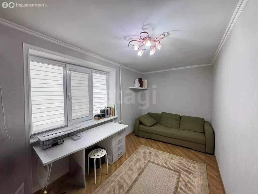 3-комнатная квартира: Махачкала, улица Азиза Алиева, 17 (95 м) - Фото 2