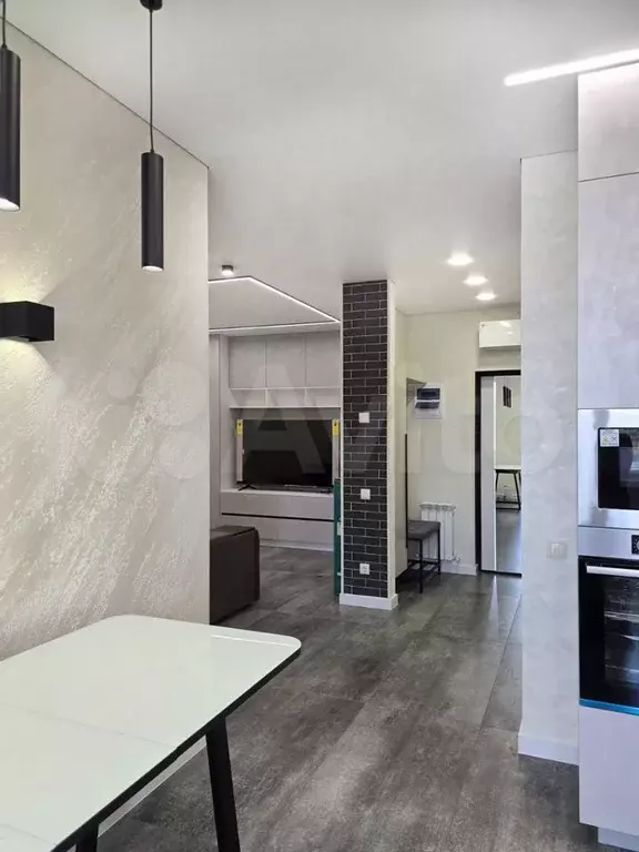 2-к. квартира, 55 м, 4/6 эт. - Фото 1