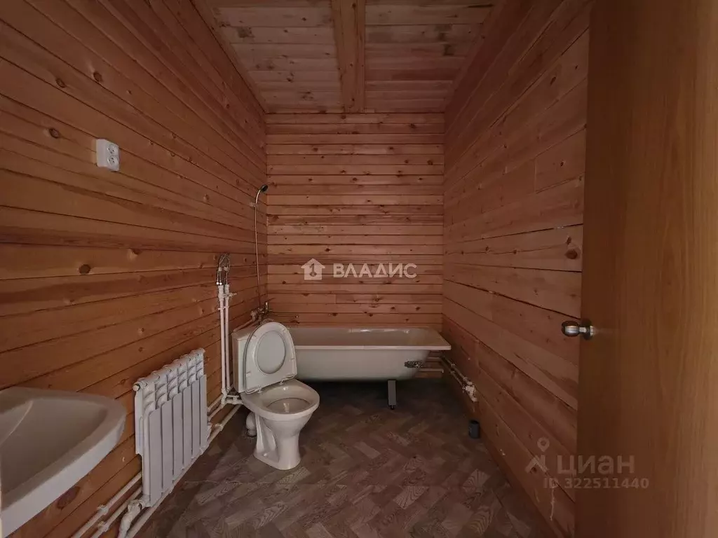 Дом в Бурятия, Улан-Удэ Тепличный мкр, 33-й кв-л,  (193 м) - Фото 0