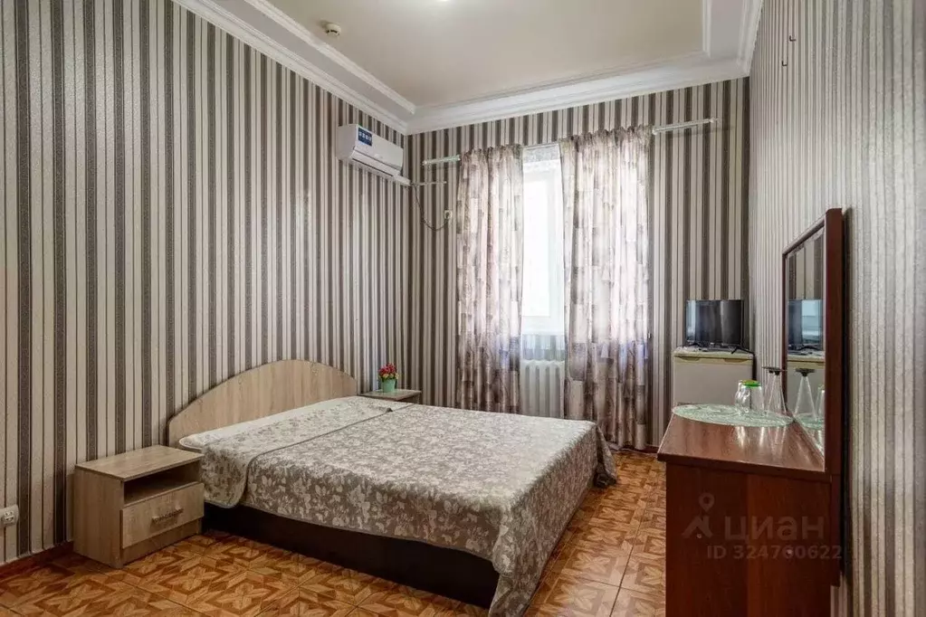 Комната Краснодарский край, Геленджик ул. Островского, 6 (16.0 м) - Фото 1