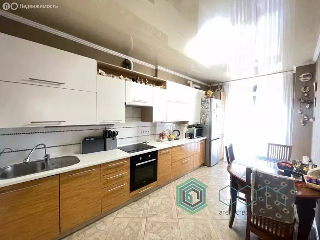 2-комнатная квартира: Калининград, улица Аксакова, 135 (63.5 м) - Фото 1