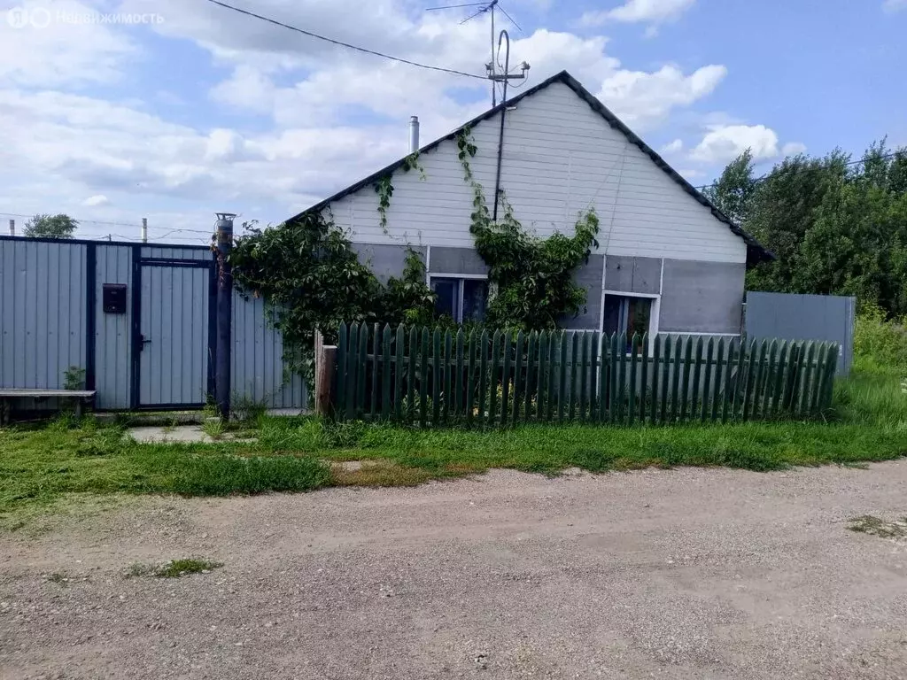 Дом в Каменск-Уральский, улица Бетонщиков, 23 (37.4 м) - Фото 1