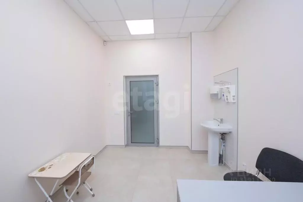 Помещение свободного назначения в Пермский край, Пермь ул. Мильчакова, ... - Фото 1